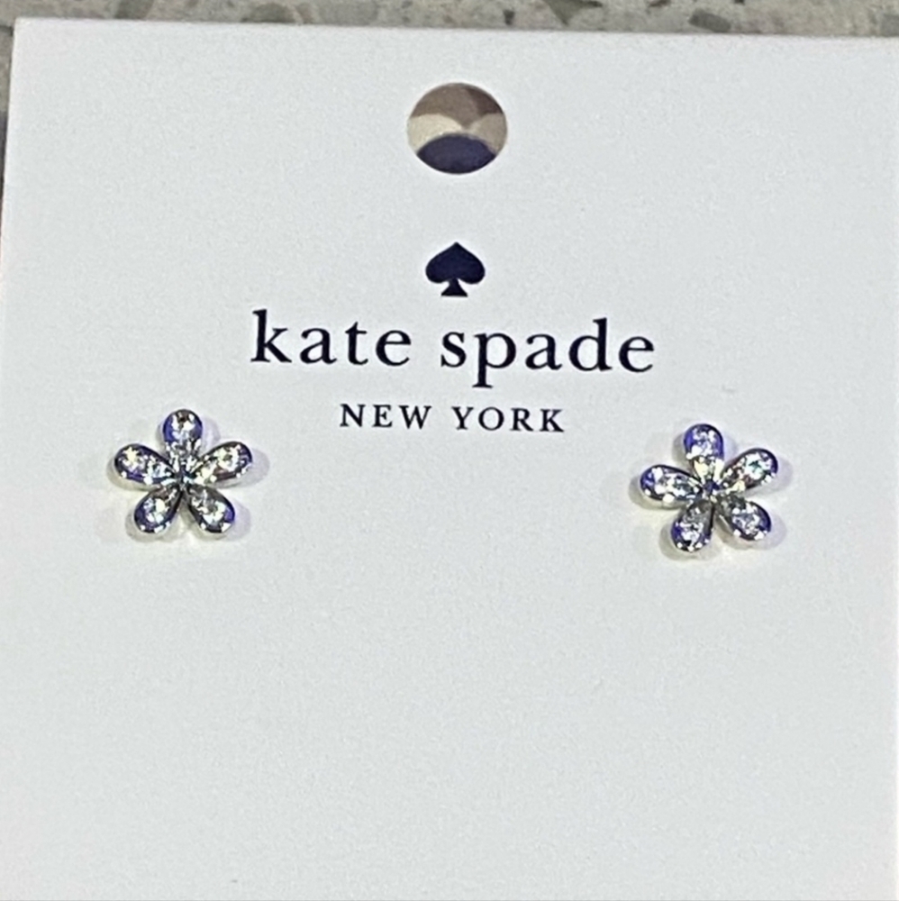 ✨️🌺 Kate Spade Silver Gleaming Gardenia Flower Studs ✨️🌺 - Picture 7 of 8